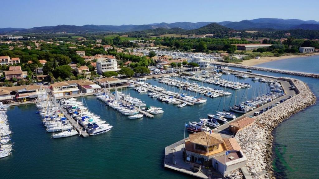 Les Soleiades Apartman La Londe-les-Maures Kültér fotó
