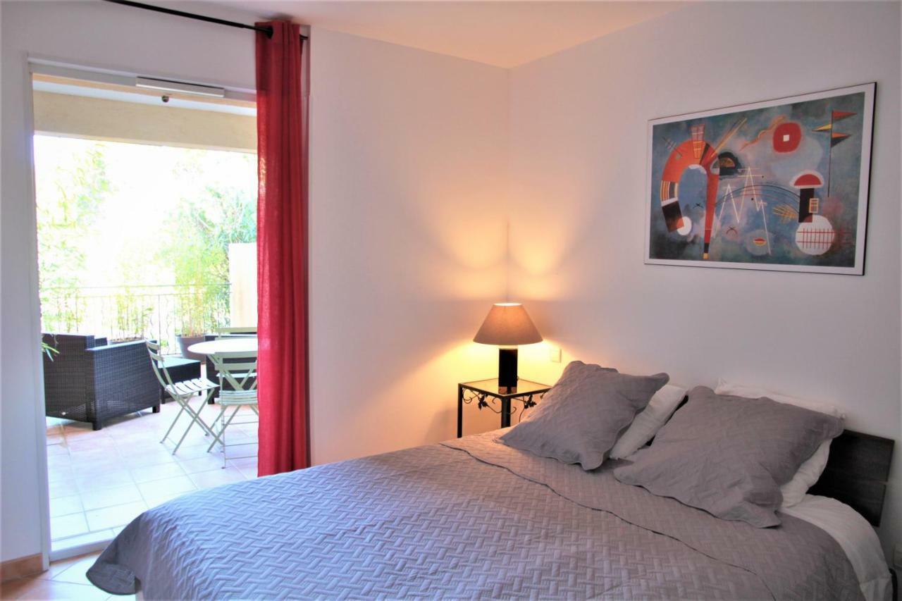 Les Soleiades Apartman La Londe-les-Maures Kültér fotó